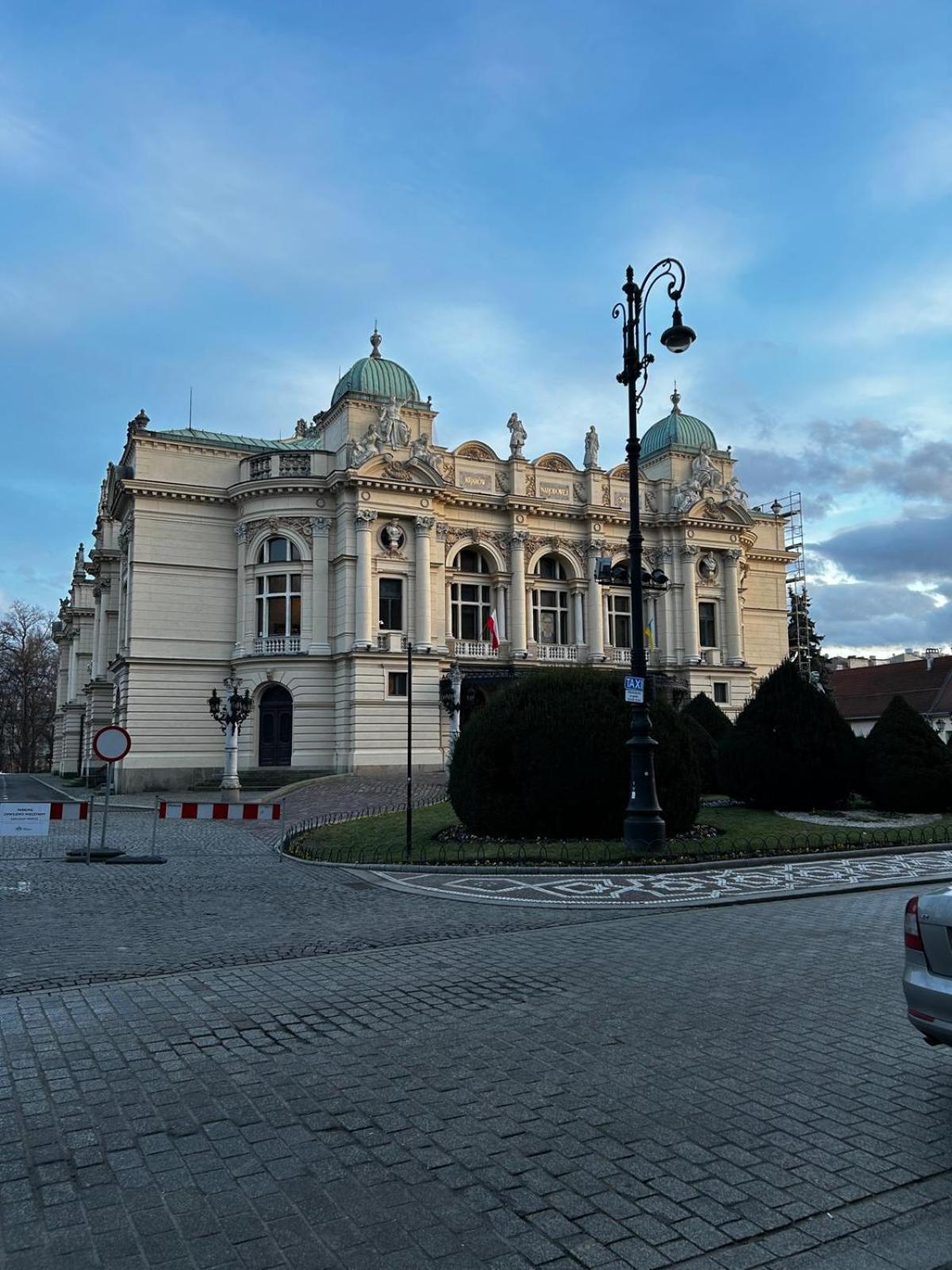 Golden Apartments With Lift - Old Town Krakow Exterior photo